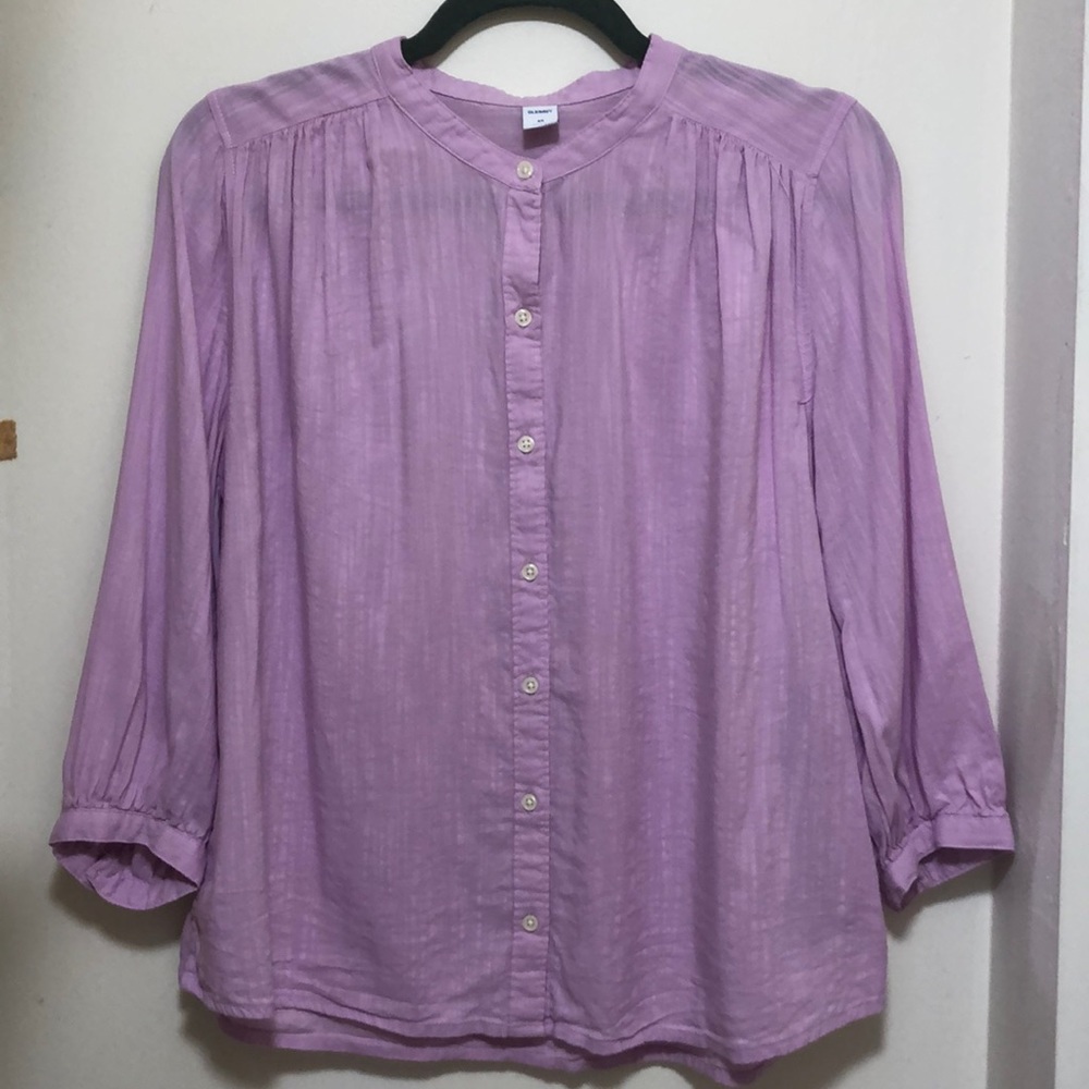 NWOT Old Navy Lilac Shirred Button Blouse